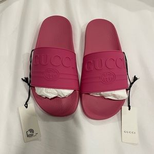 Womens Gucci slides